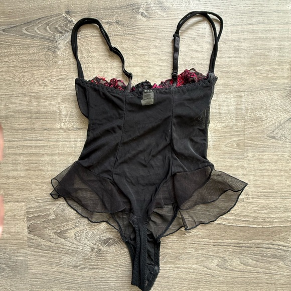 Frederick's of Hollywood Black and Pink Lace Bodysuit XS/S - Picture 3 of 7